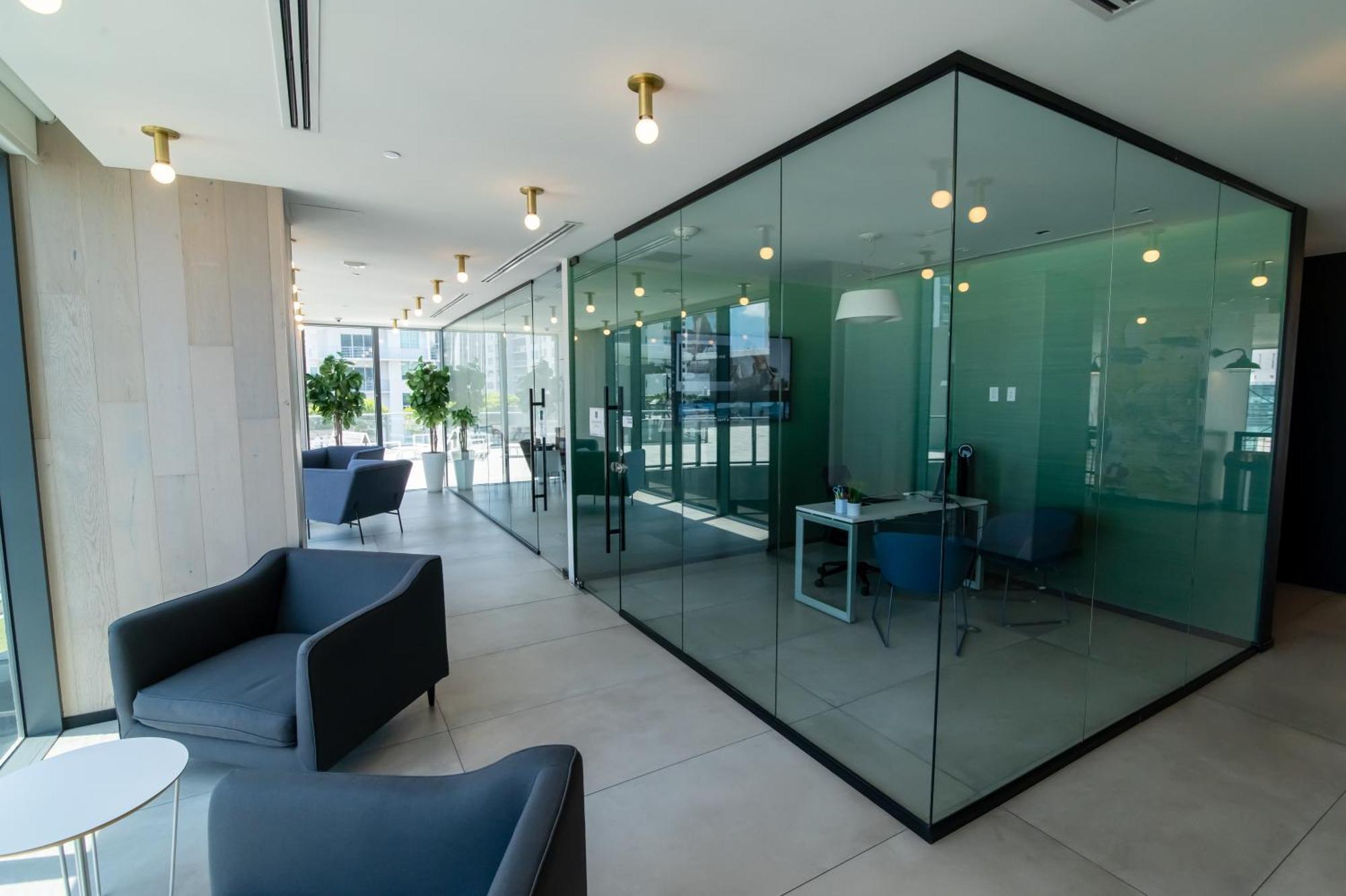 Luxurious King Bed Suite In Downtown ไมอามี ภายนอก รูปภาพ