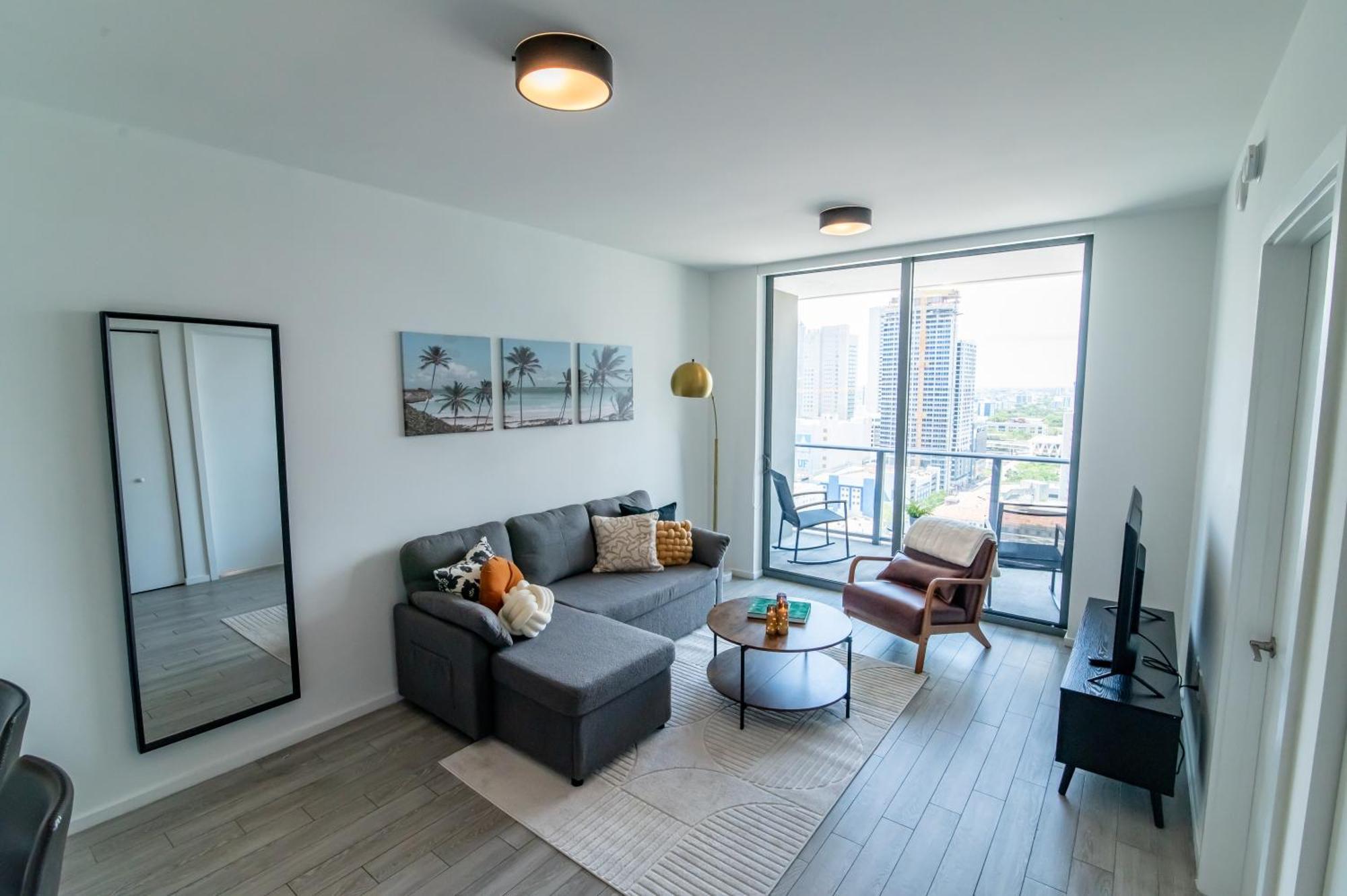 Luxurious King Bed Suite In Downtown ไมอามี ภายนอก รูปภาพ