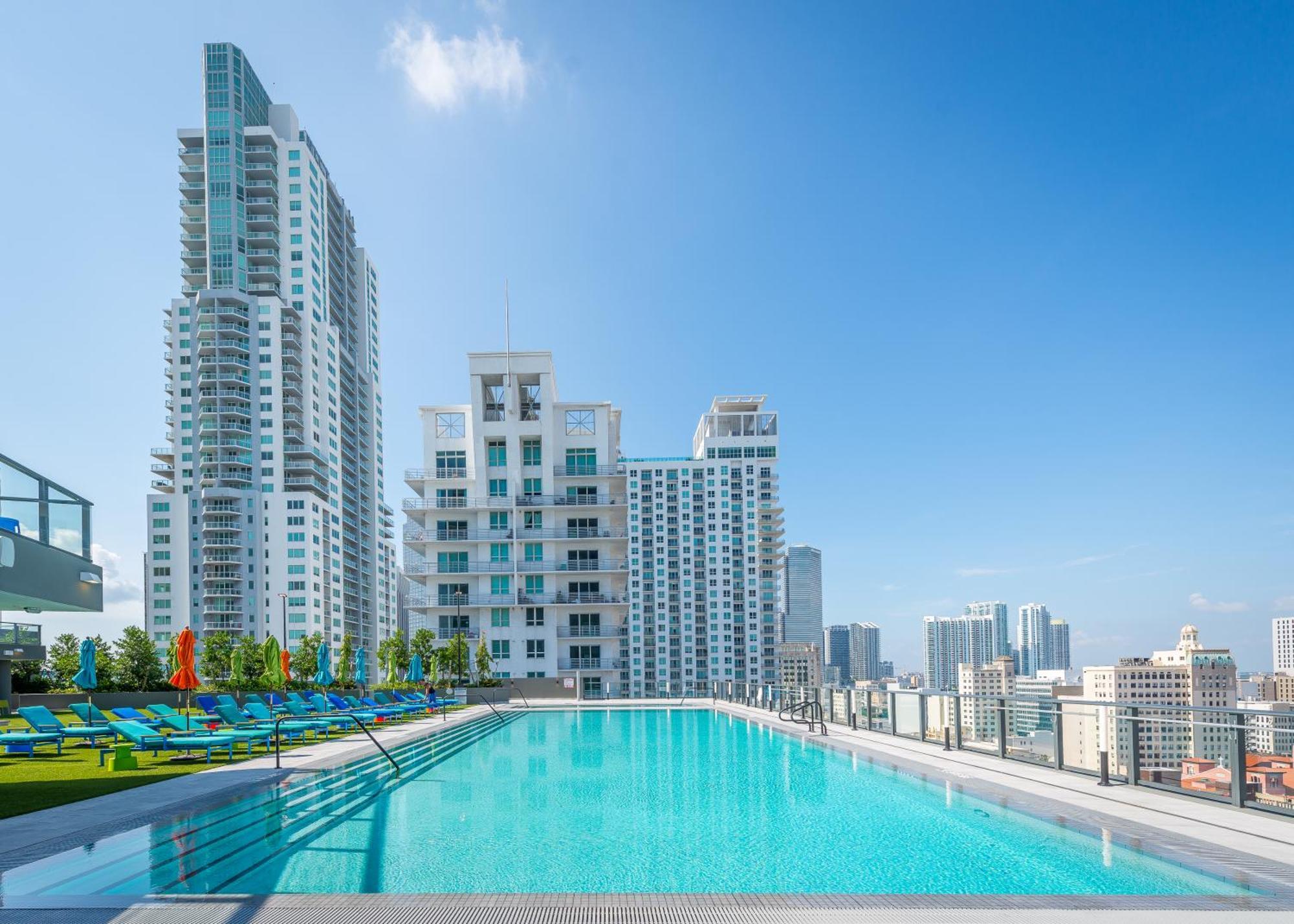 Luxurious King Bed Suite In Downtown ไมอามี ภายนอก รูปภาพ