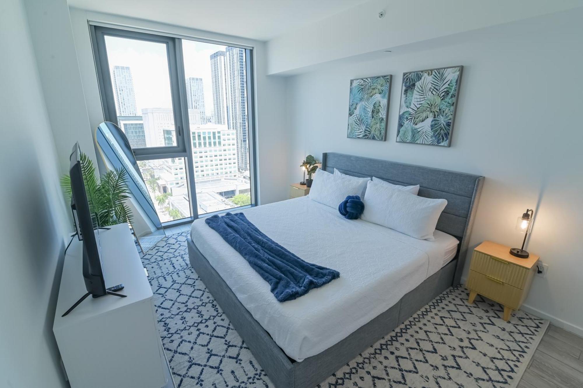 Luxurious King Bed Suite In Downtown ไมอามี ภายนอก รูปภาพ